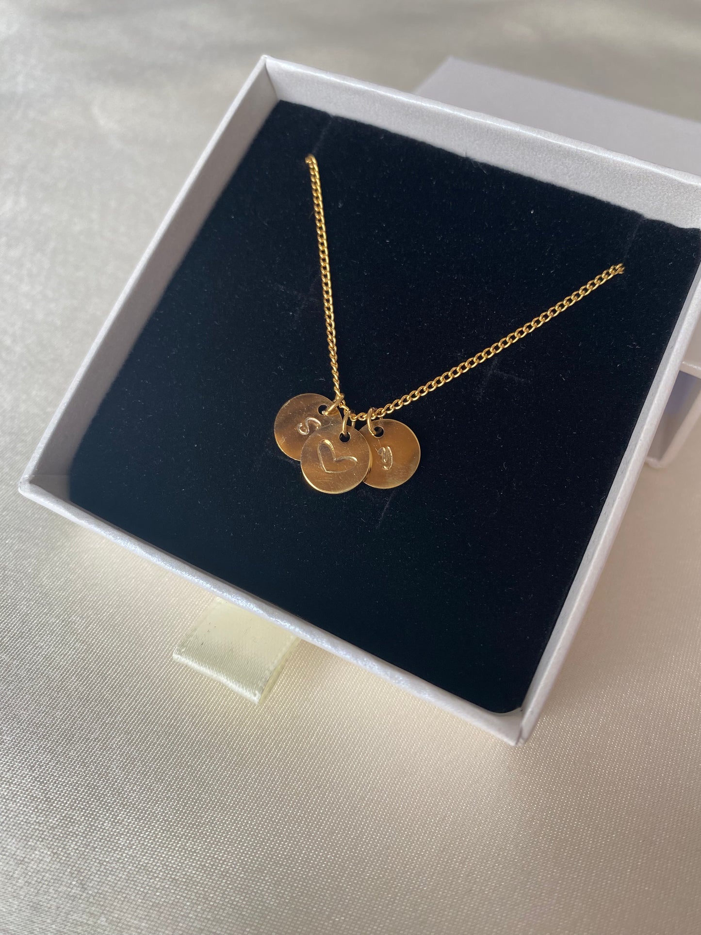 Collier gravé MILA