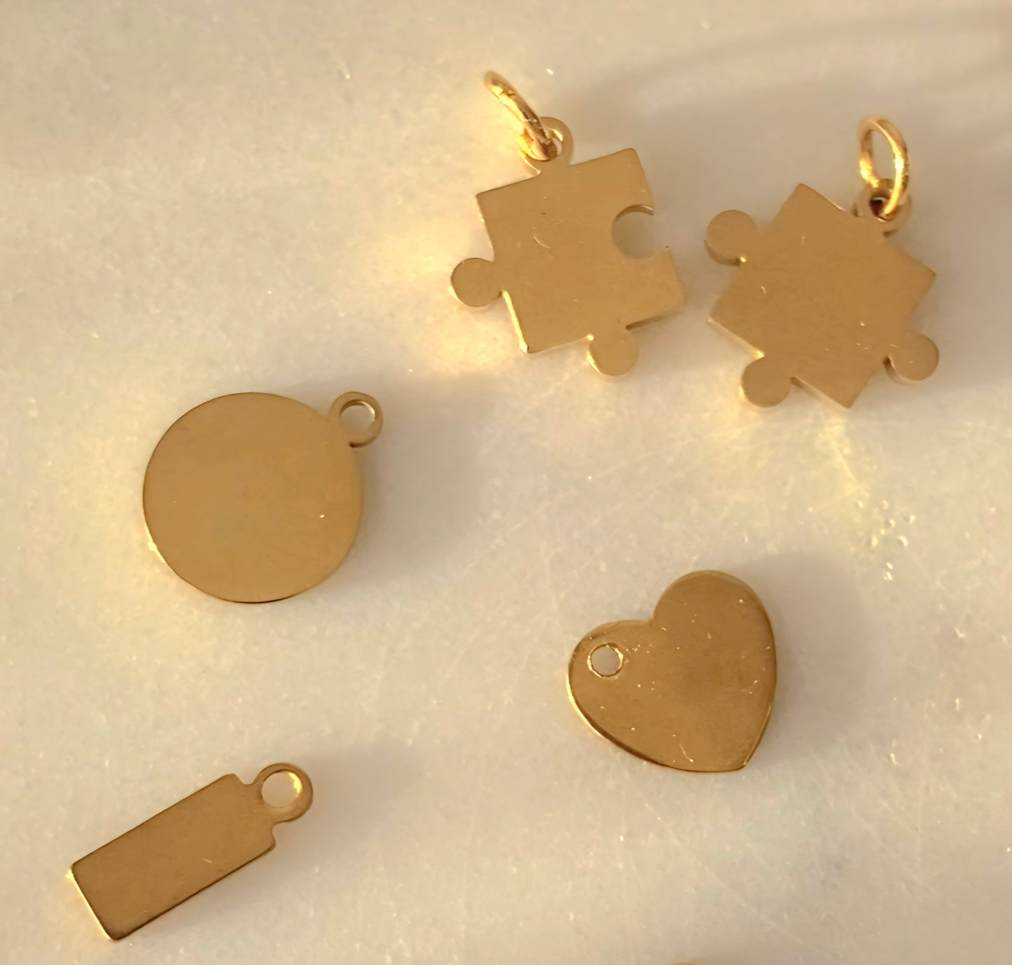 Collier gravé MILA