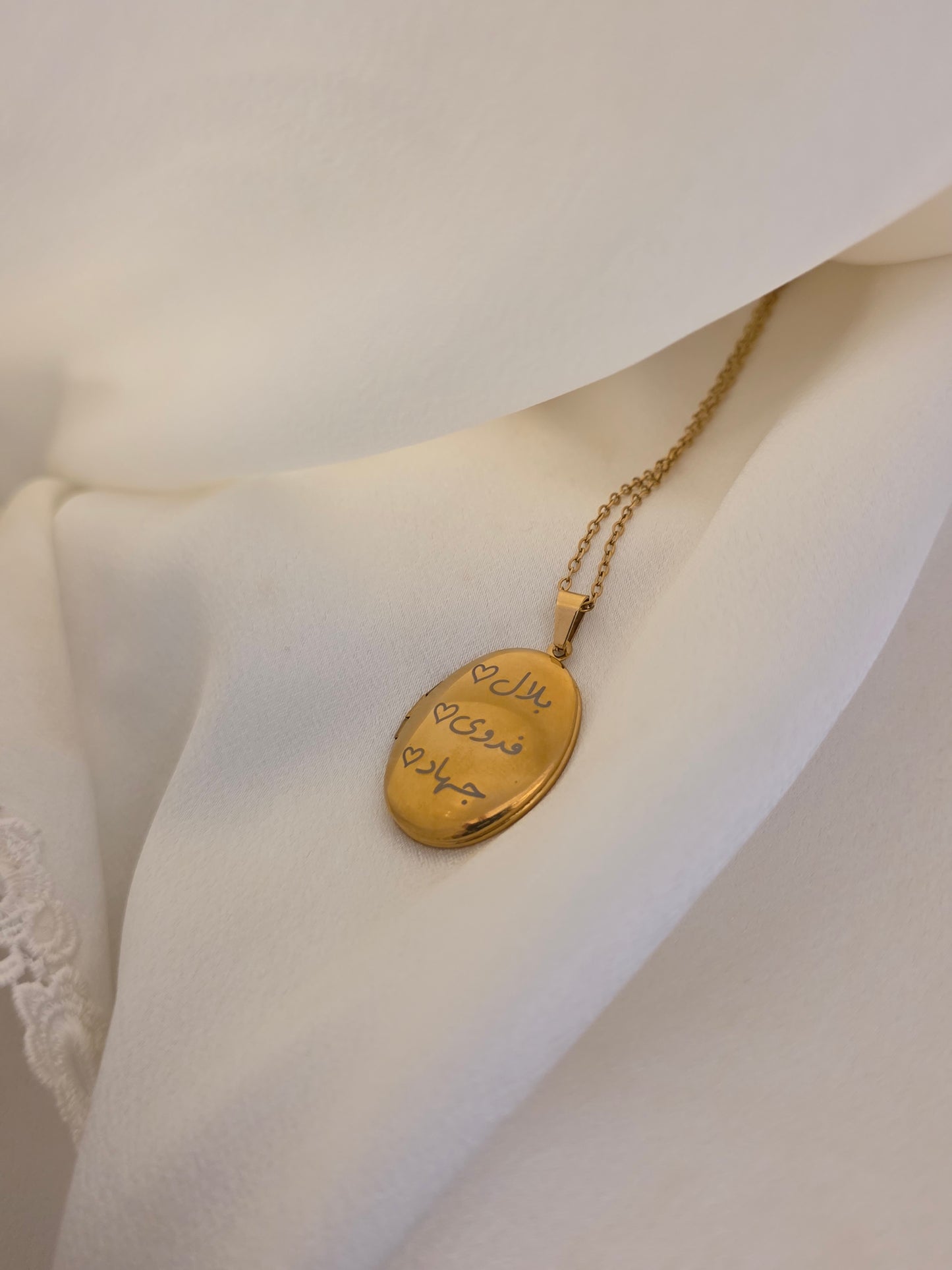 Collier médaillon personnalisé avec photo – Bijou souvenir à ouvrir
