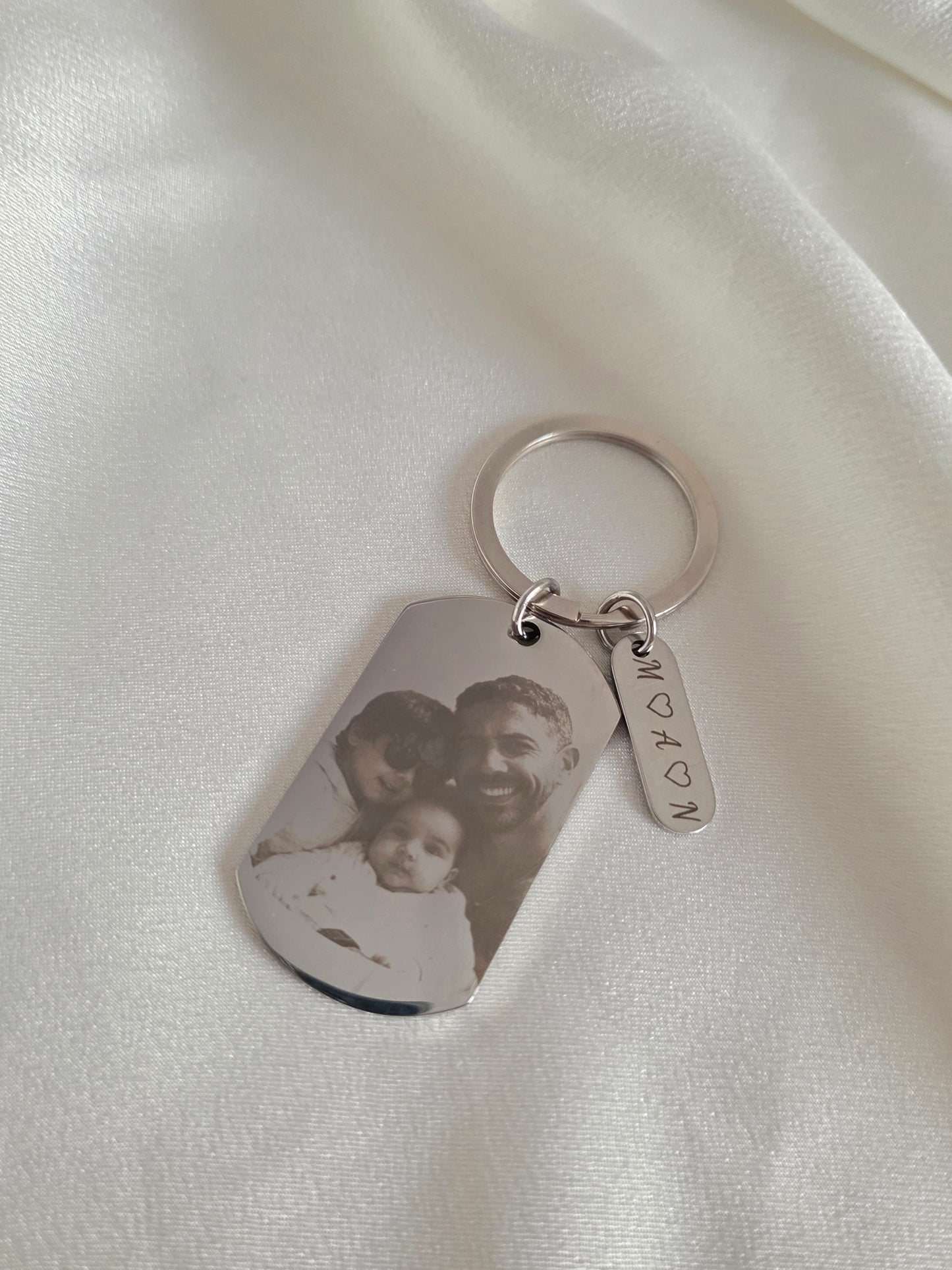 Porte-clé personnalisé avec photo gravée – Cadeau unique & émotionnel