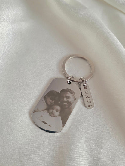 Porte-clé personnalisé avec photo gravée – Cadeau unique & émotionnel